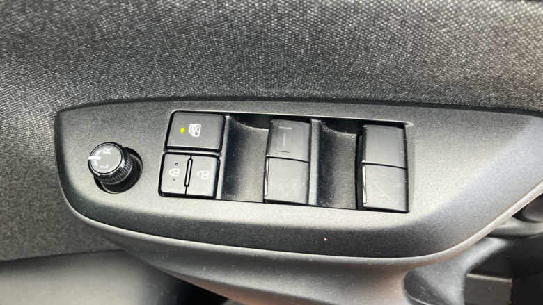 Toyota Yaris Cross 1.5 Hybrid Design 5dr CVT Hybrid Estate